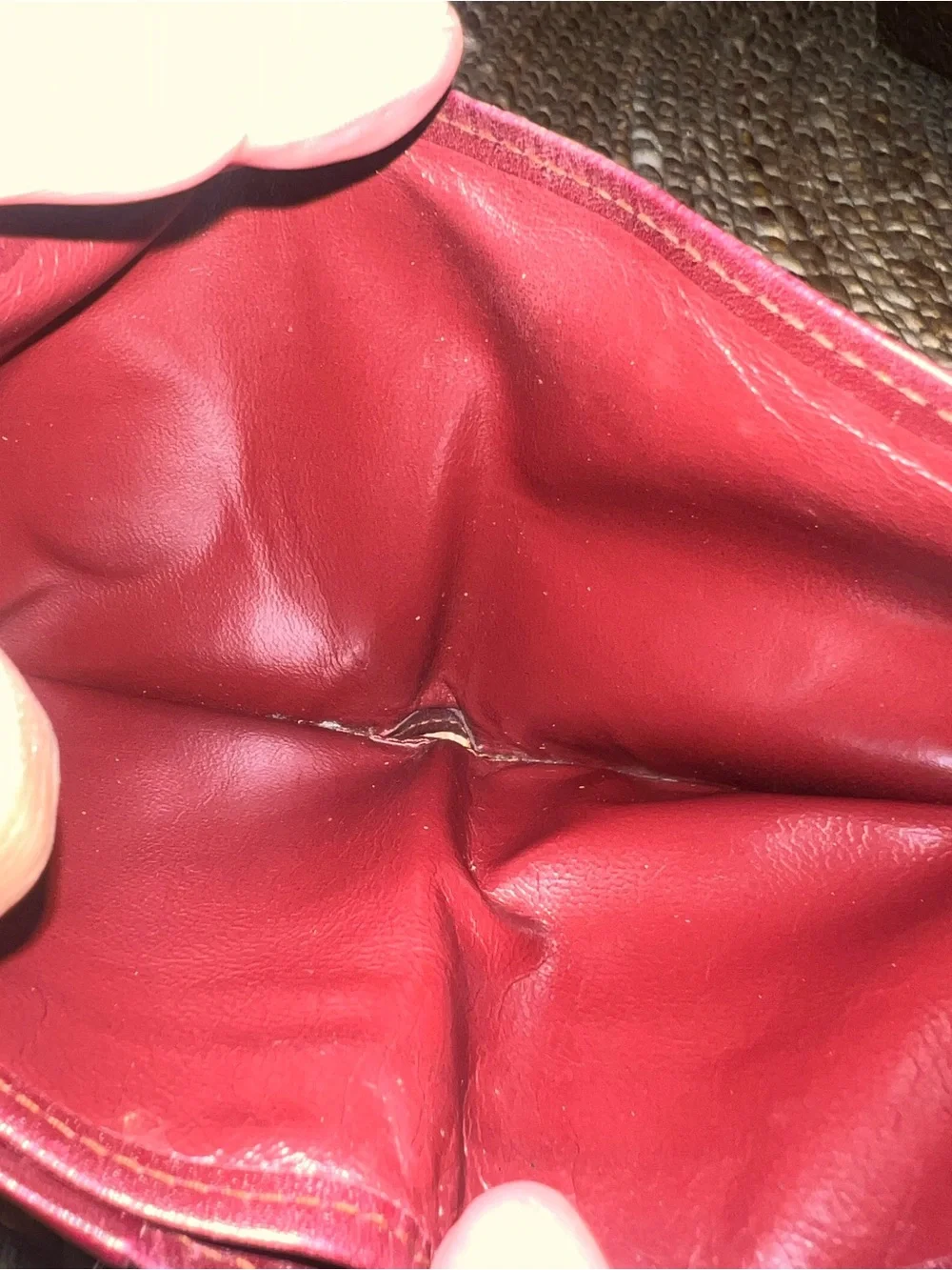 Vintage Must de Cartier Burgundy Leather Bifold Wallet Gold Corners